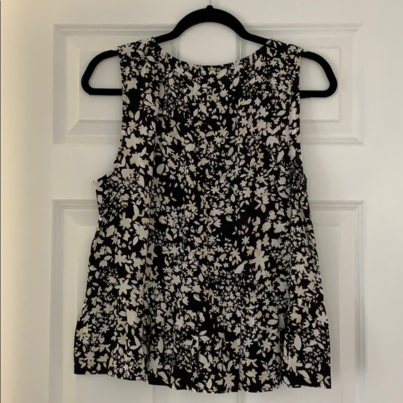 Gap black and cream floral print top - Picture 4 of 7